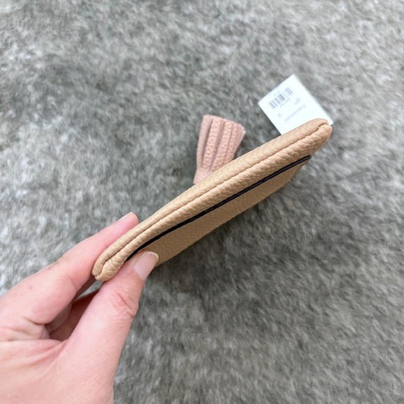 NWT Francesca’s Zipper Pouch - Picture 6 of 10